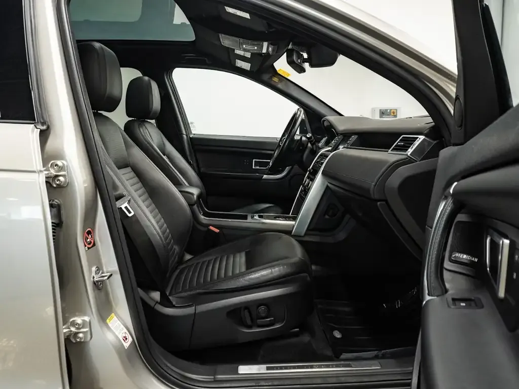 Land Rover Discovery Sport 2017 photo 5