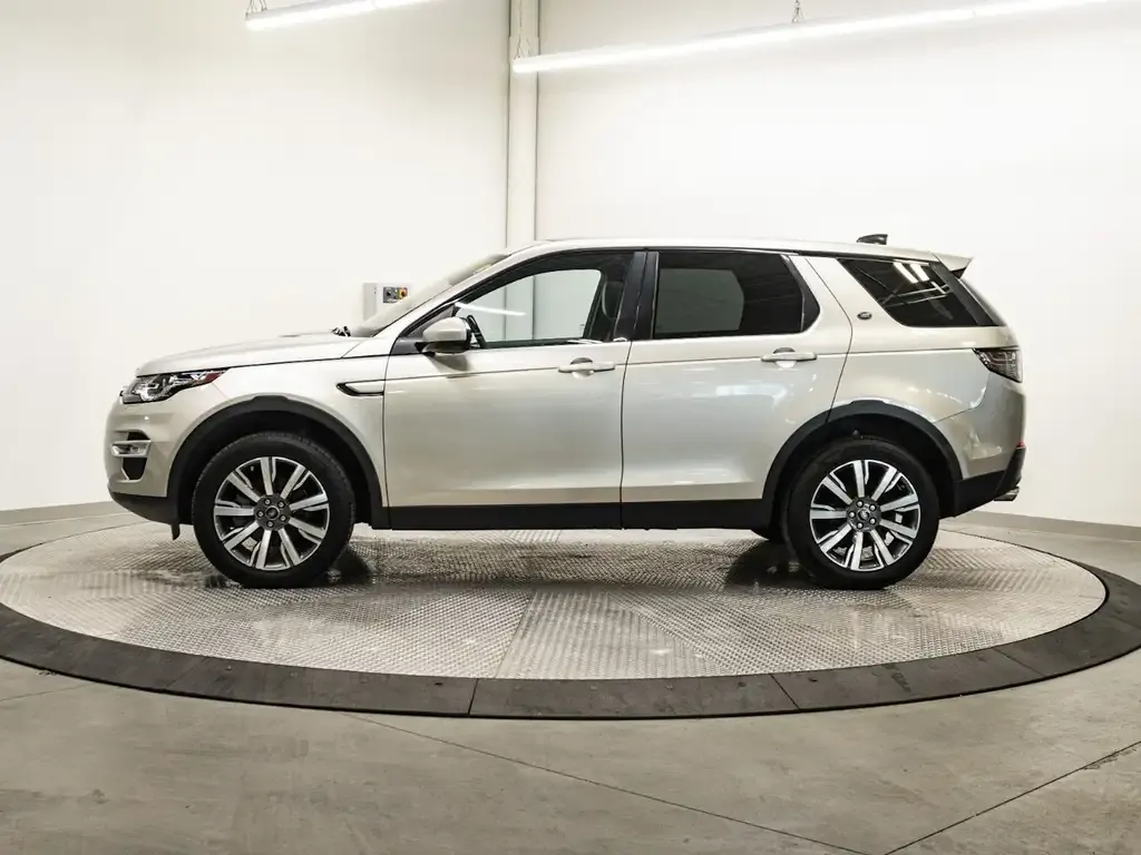 Land Rover Discovery Sport 2017 photo 2