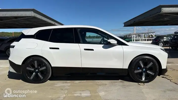 BMW Ix 2023 photo 4