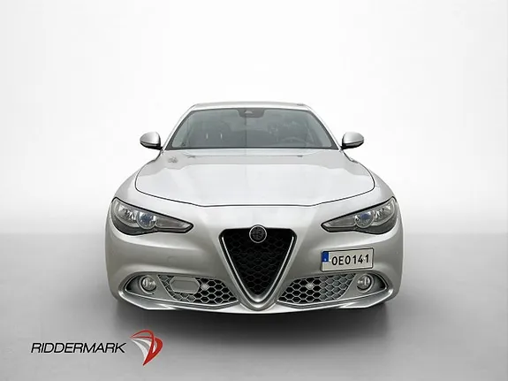 Alfa Romeo Giulia 2017 photo 2