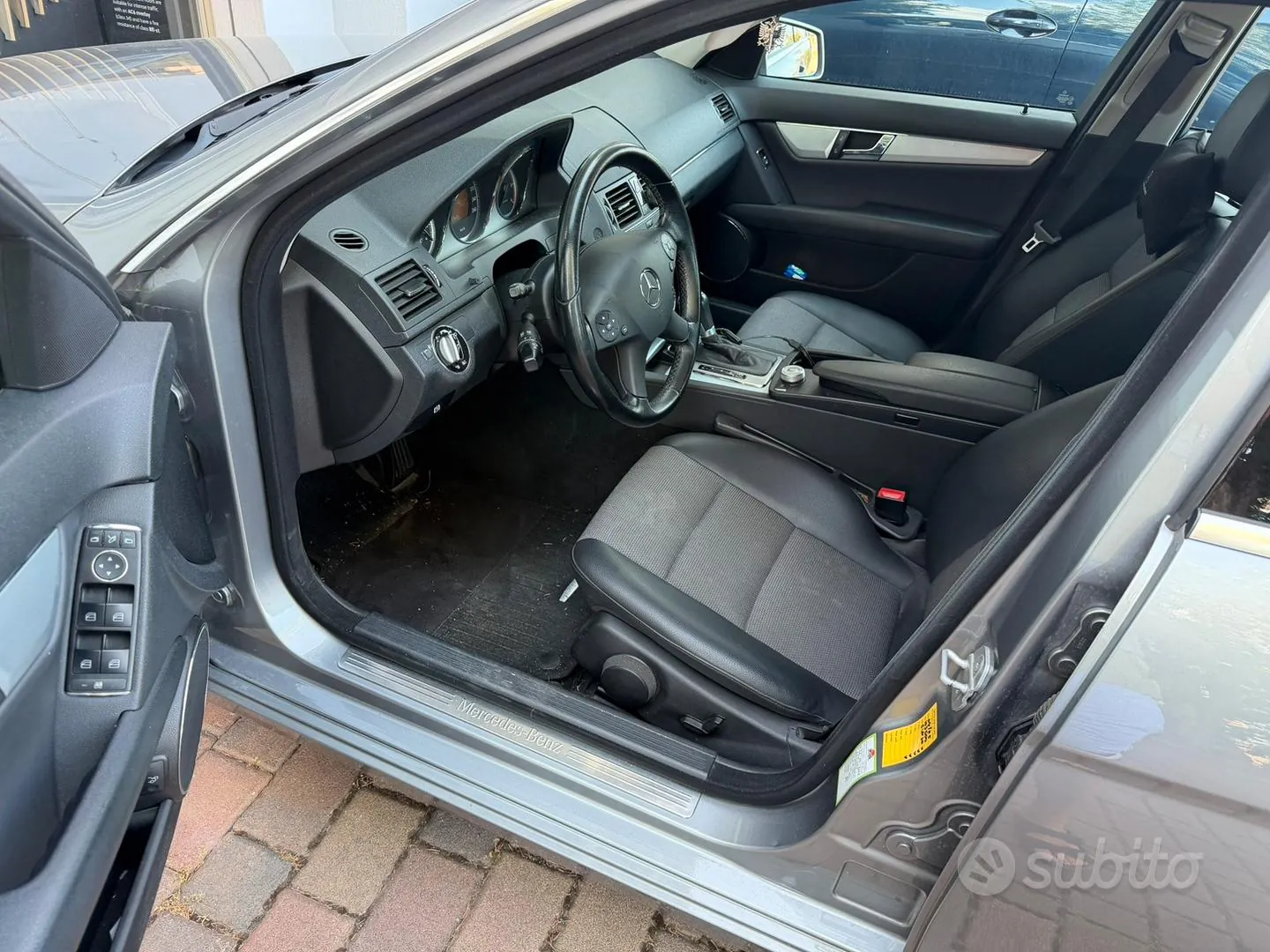 Mercedes-Benz C-Class 2009 photo 4