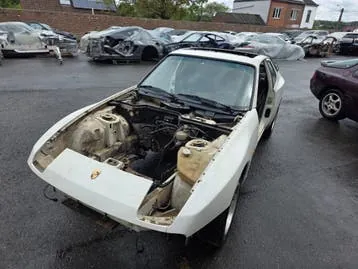 Porsche 944