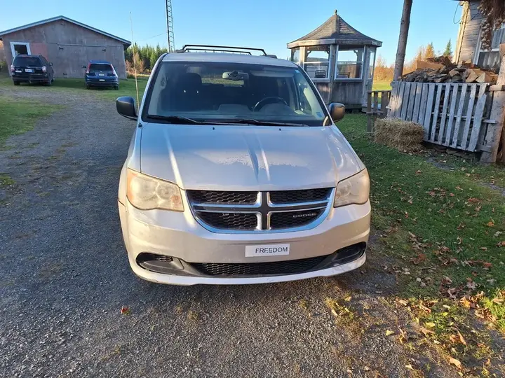 Dodge Grand Caravan 2012 photo 5