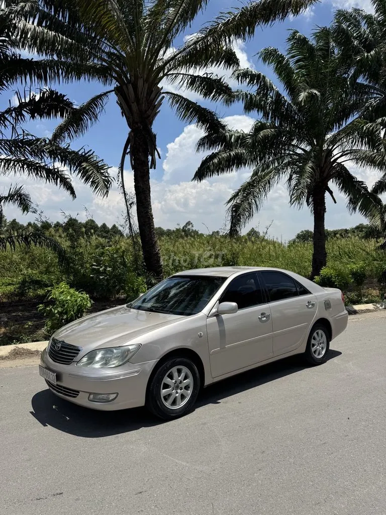 Toyota Camry 2003 photo 2