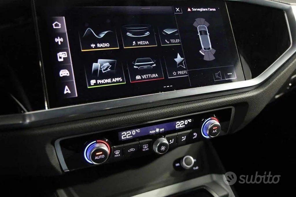 Audi Q3 2022 photo 3