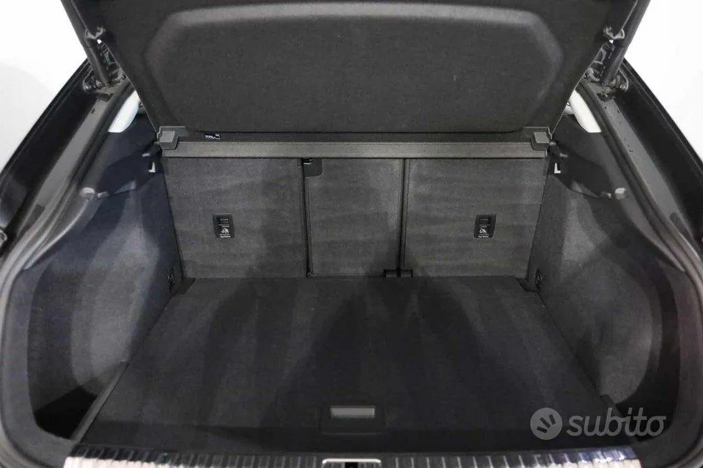 Audi Q3 2022 photo 4