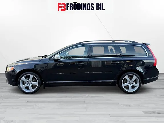 Volvo V70 2010 photo 2