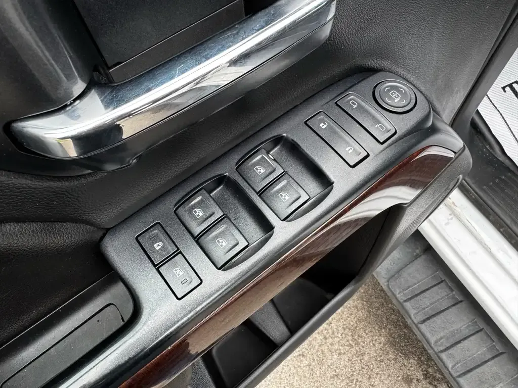 GMC Sierra 3500Hd 2016 photo 2