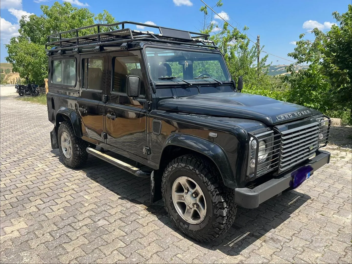 Land Rover Defender 2007 photo 2