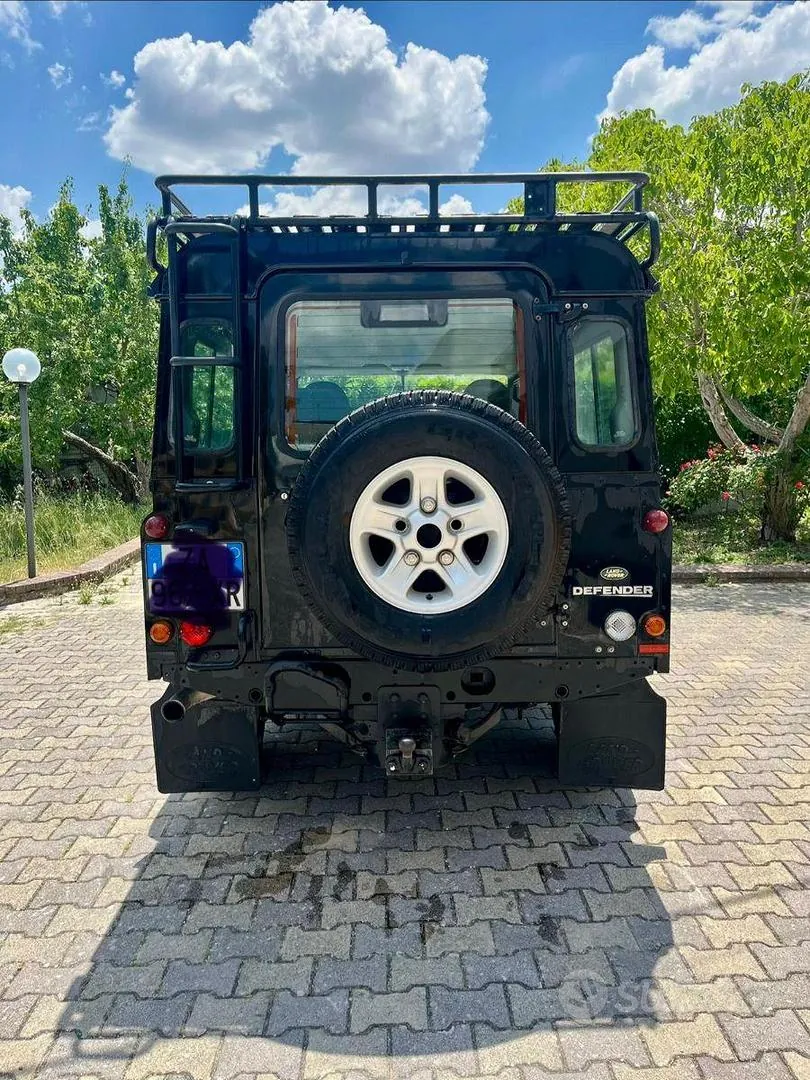 Land Rover Defender 2007 photo 4