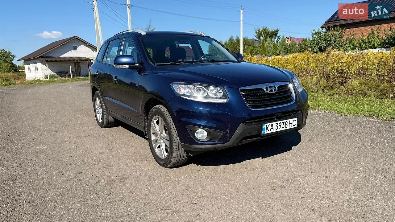 Hyundai Santa Fe 2011 photo 2