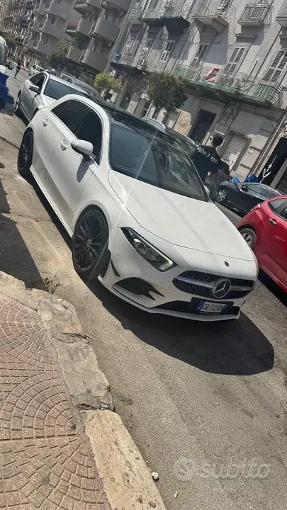 Mercedes-Benz A200 2021 photo 3