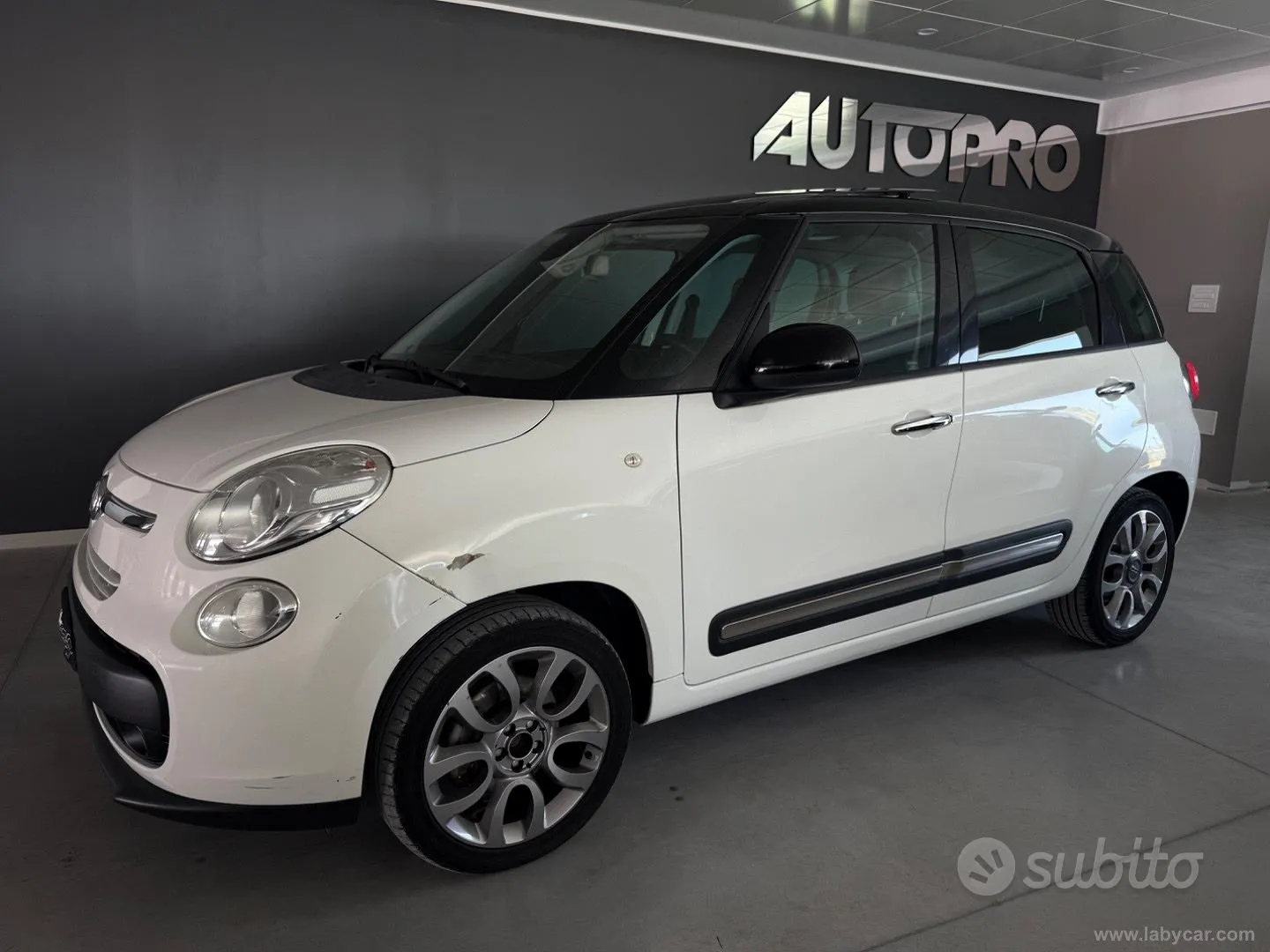 Fiat 500L 2012 photo 2