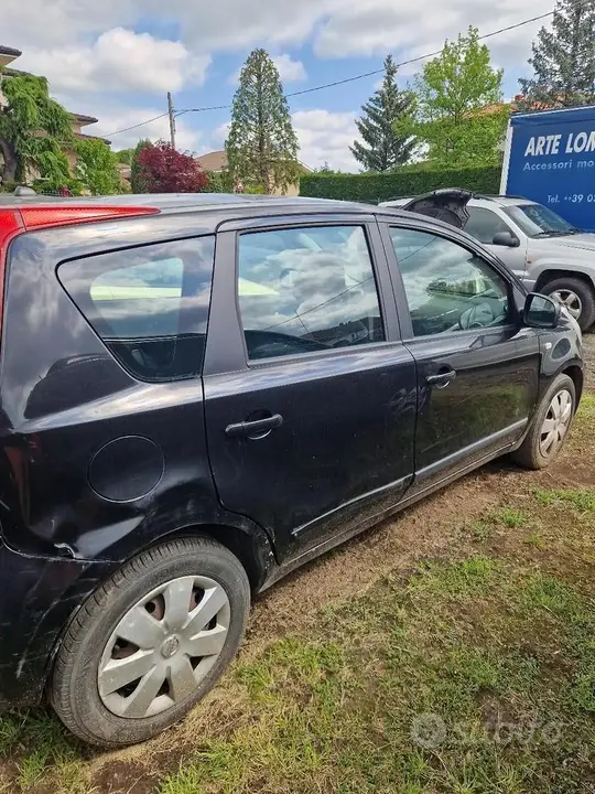 Nissan Note 2008 photo 5