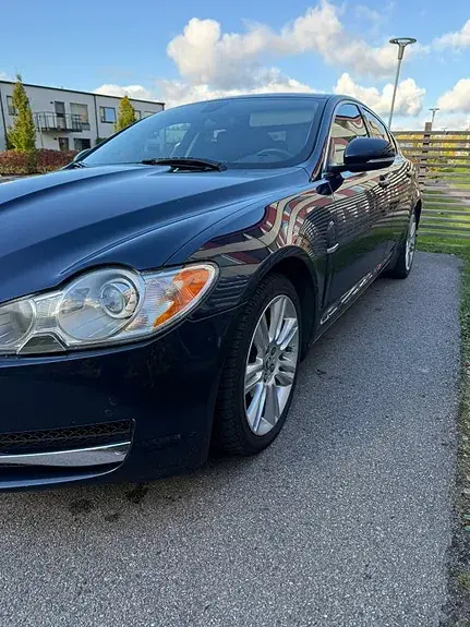 Jaguar Xf 2011 photo 4