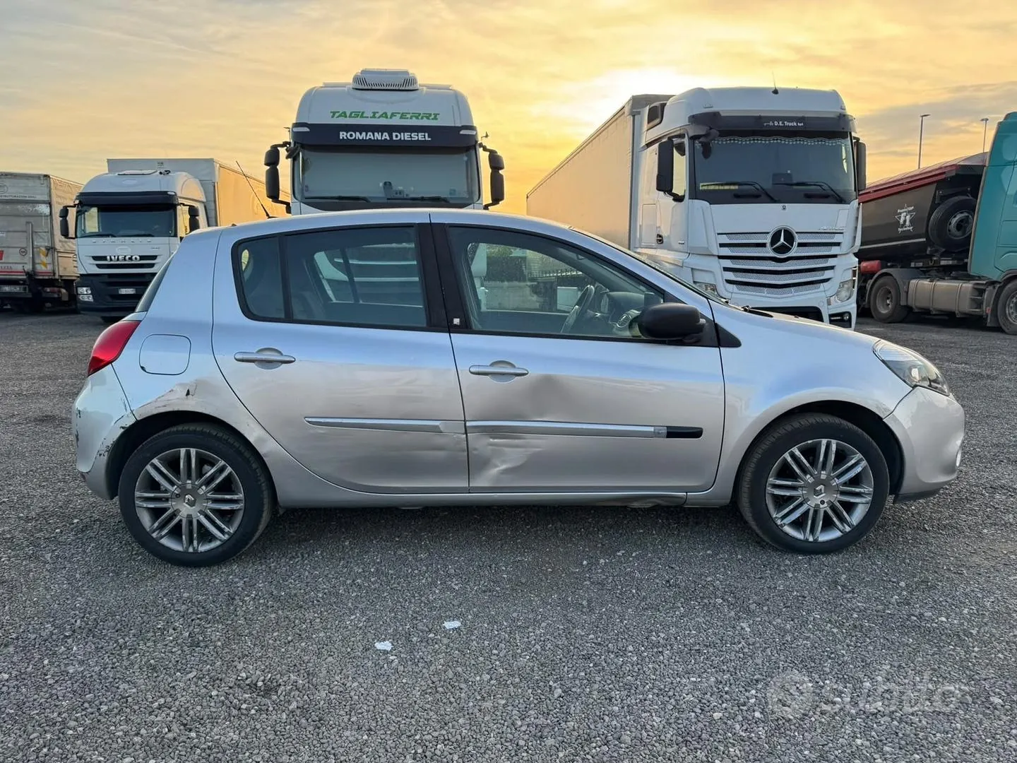 Renault Clio 2011 photo 3