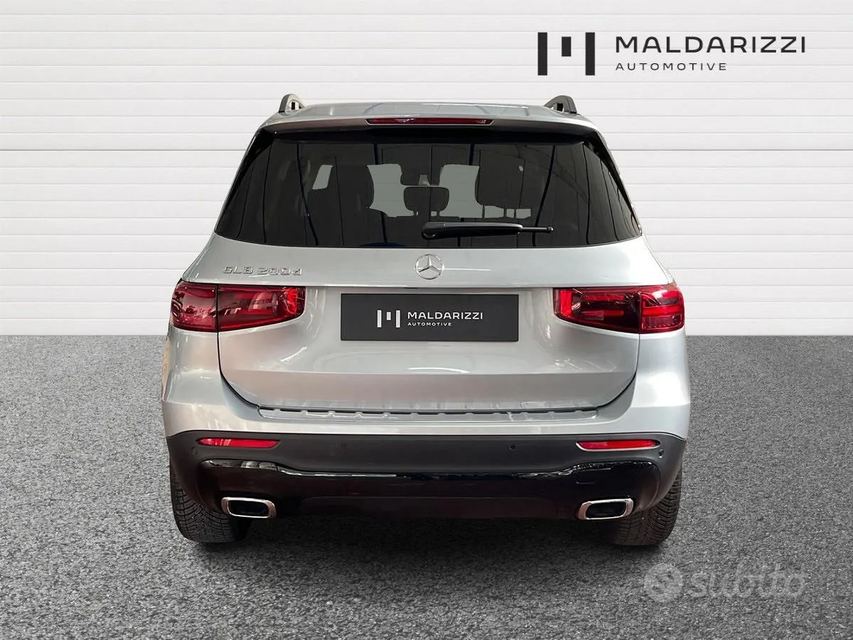 Mercedes-Benz Glb 2024 photo 3
