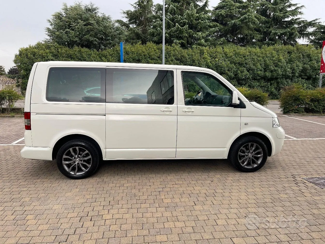 Volkswagen Transporter 2005 photo 2