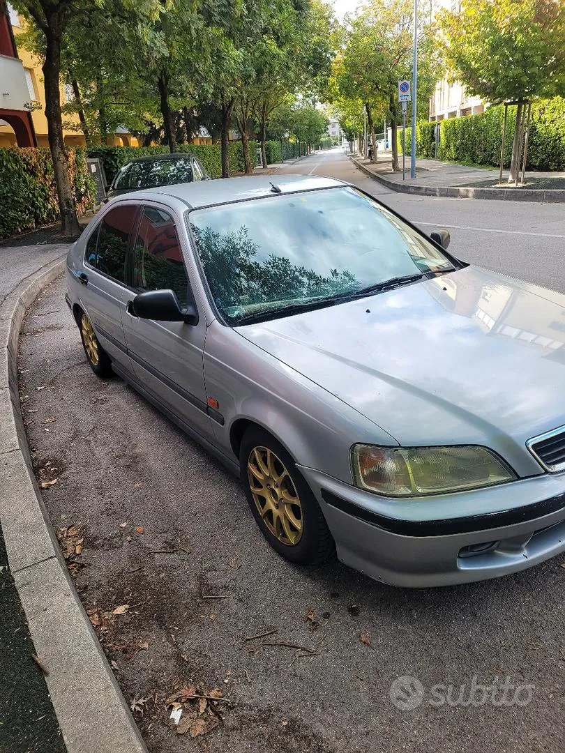 Honda Civic 1997 photo 2