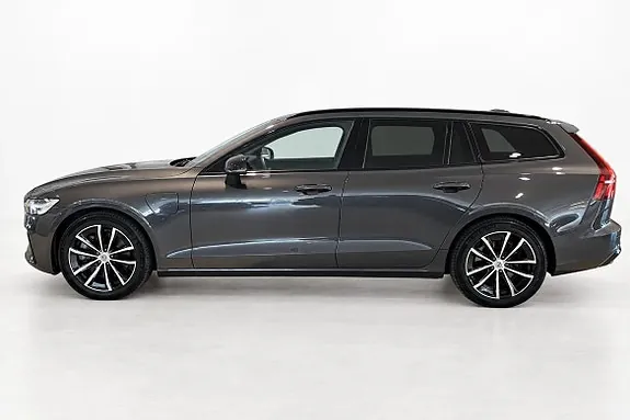 Volvo V60 2025 photo 2