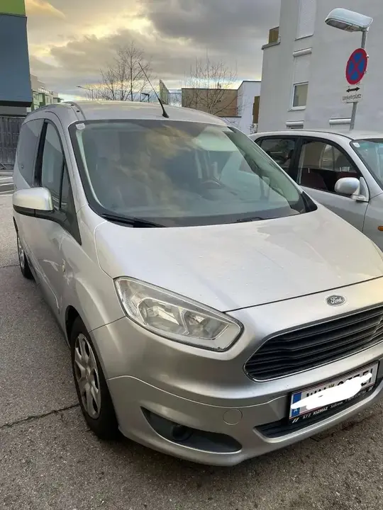 Ford Tourneo Courier 2015 photo 3