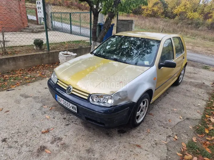 Volkswagen Golf 4