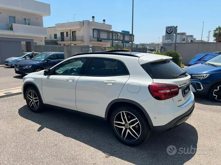 Mercedes-Benz Gla 2017 photo 4