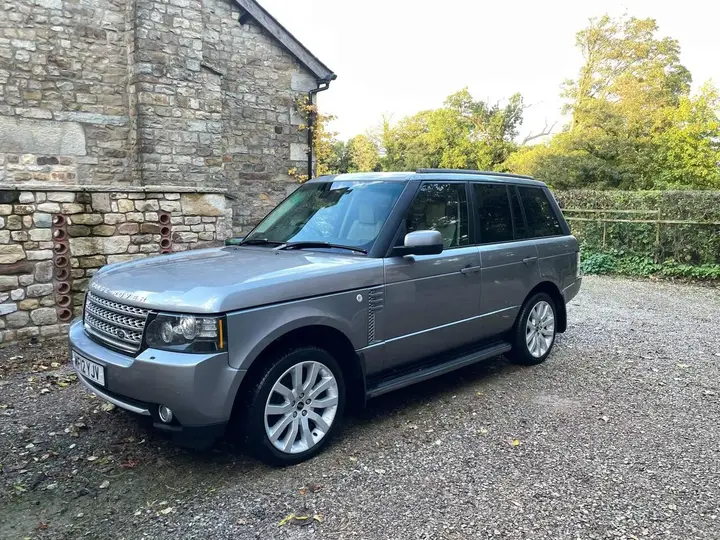 Land Rover Range Rover 2012 photo 2