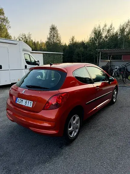 Peugeot 207 2007 photo 4