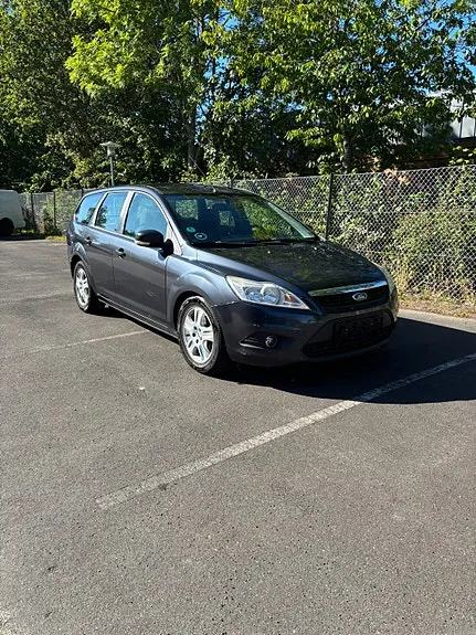 Ford Focus 2009 photo 2