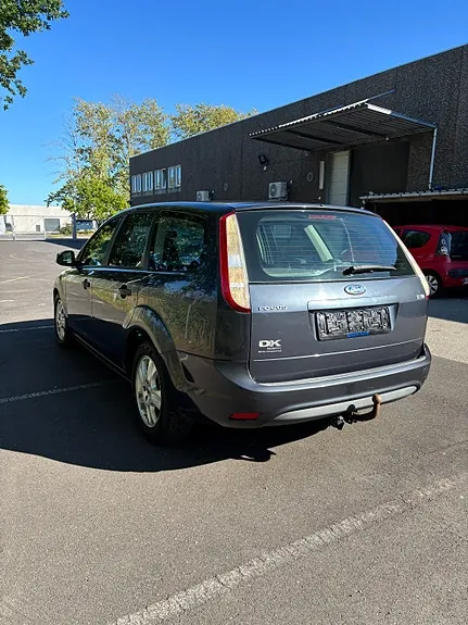 Ford Focus 2009 photo 4
