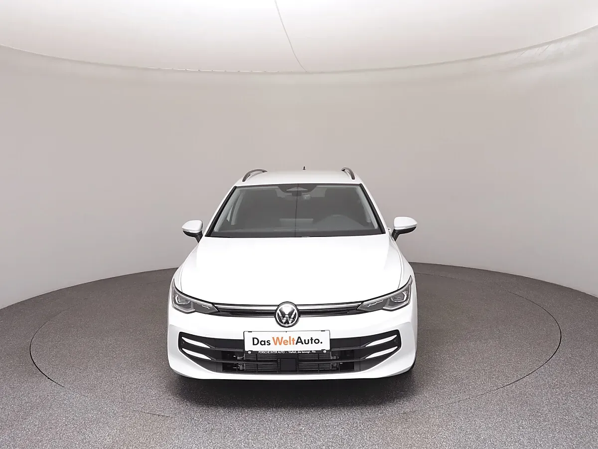Volkswagen Golf 2026 photo 3