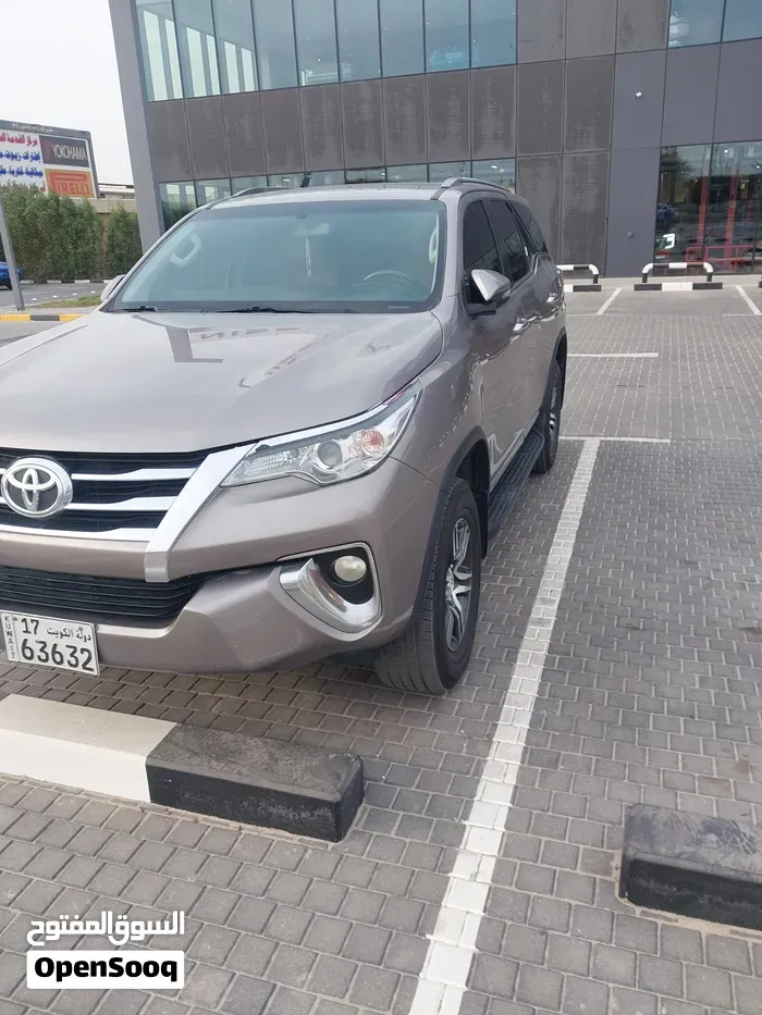 Toyota Fortuner 2020 photo 2