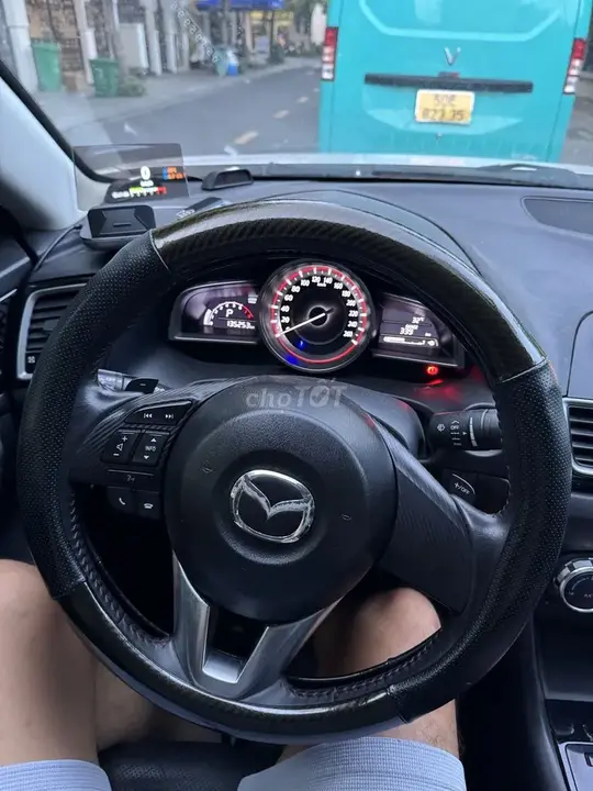 Mazda 3 2015 photo 3