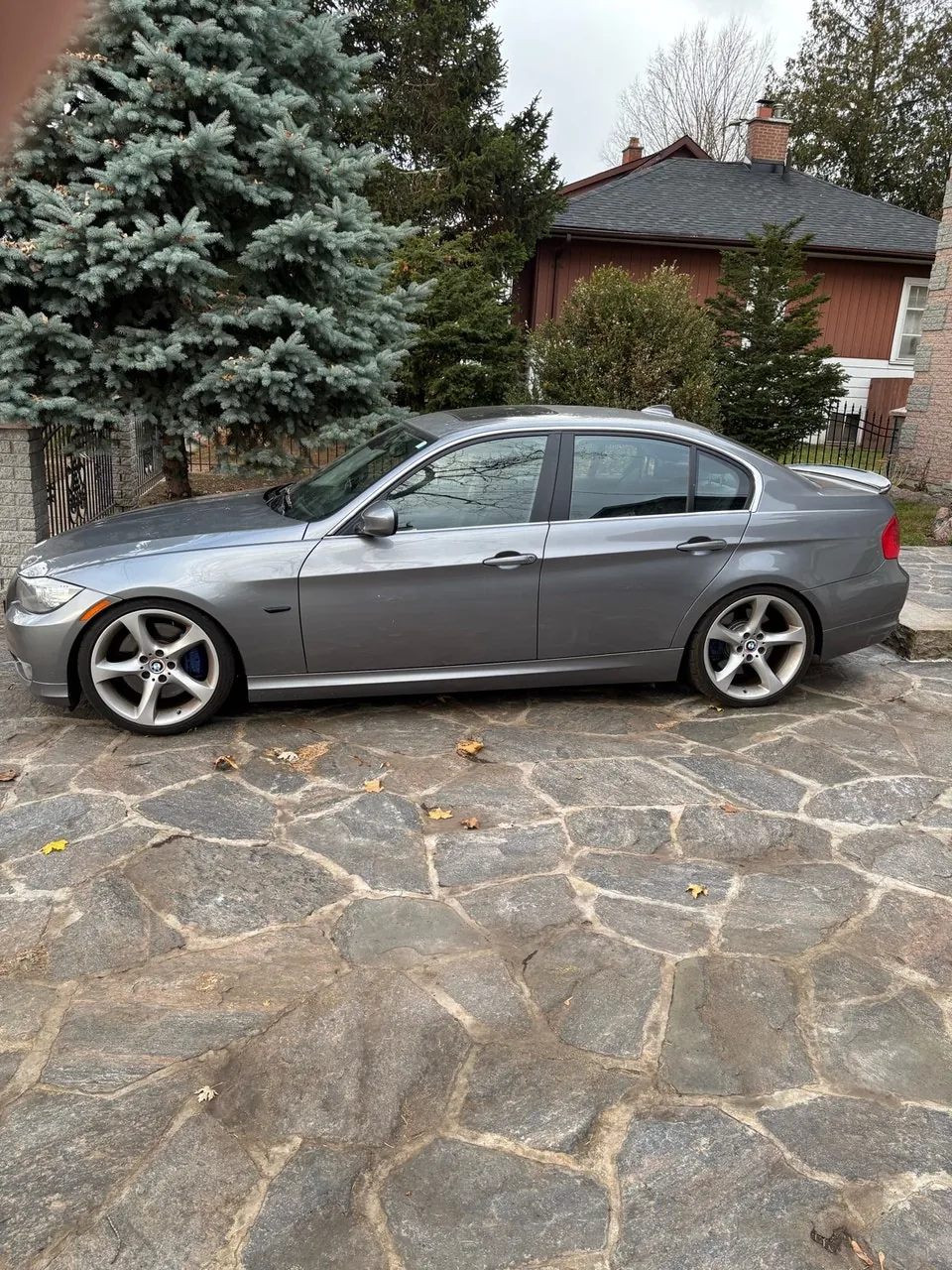 BMW 3 Series 2011 photo 4