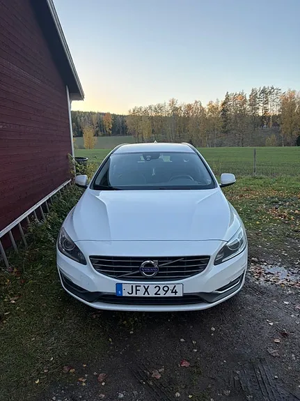 Volvo V60 2014 photo 3