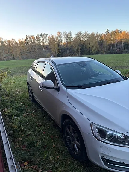 Volvo V60 2014 photo 2