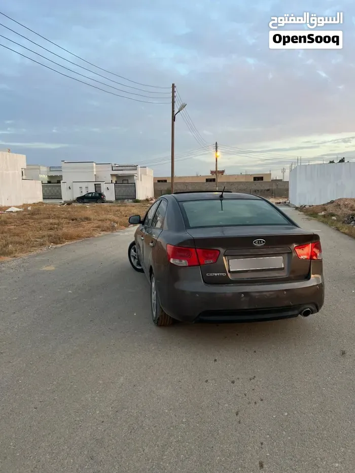 Kia Cerato 2012 photo 2
