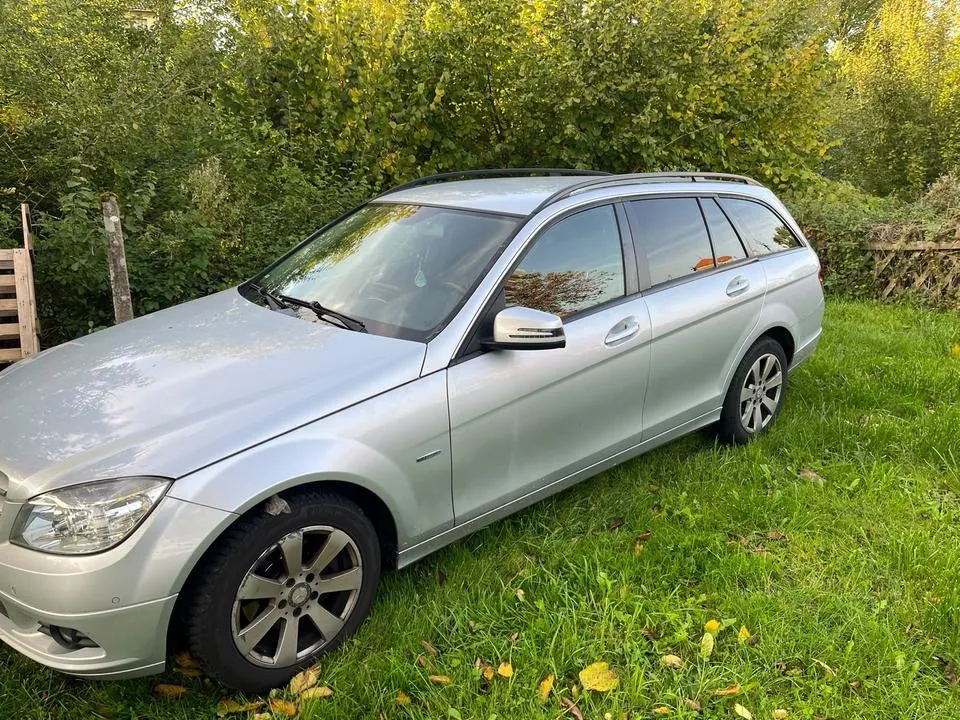 Mercedes-Benz C220