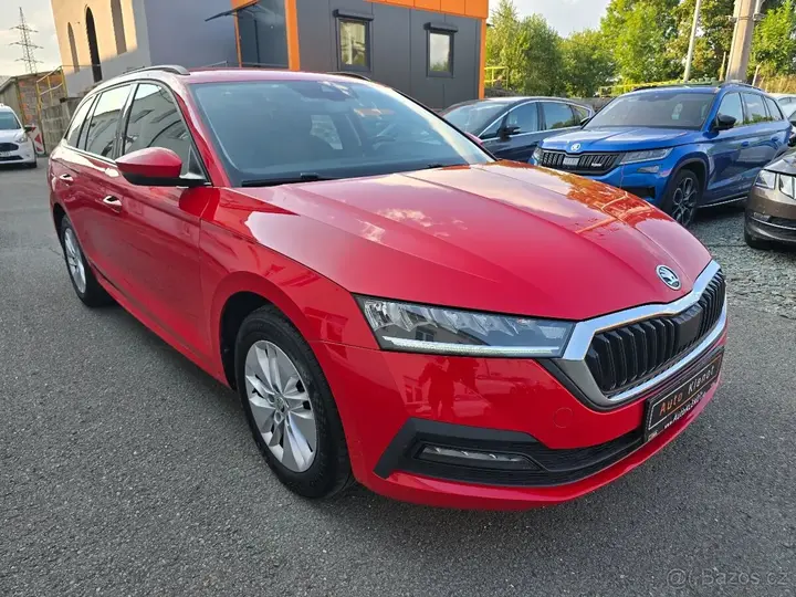 Skoda Octavia 2022 photo 2