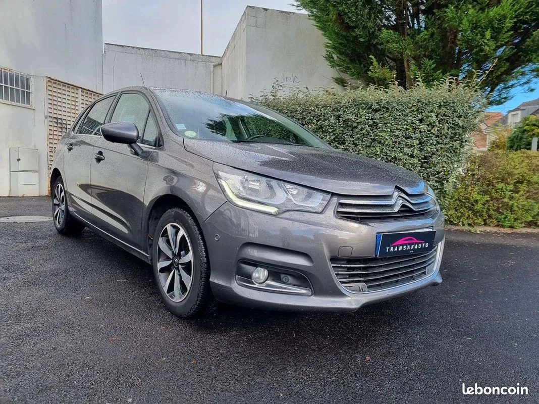 Citroen C4 2018 photo 2