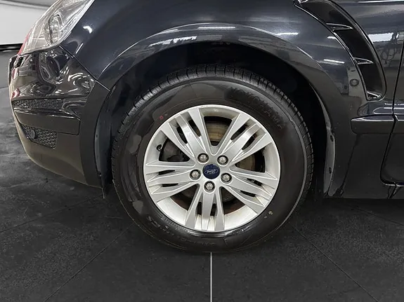 Ford S-Max 2010 photo 3