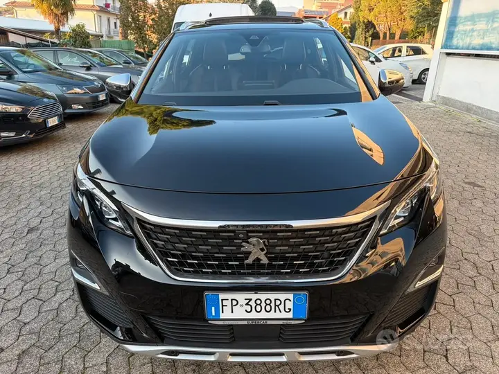Peugeot 5008 2018 photo 3