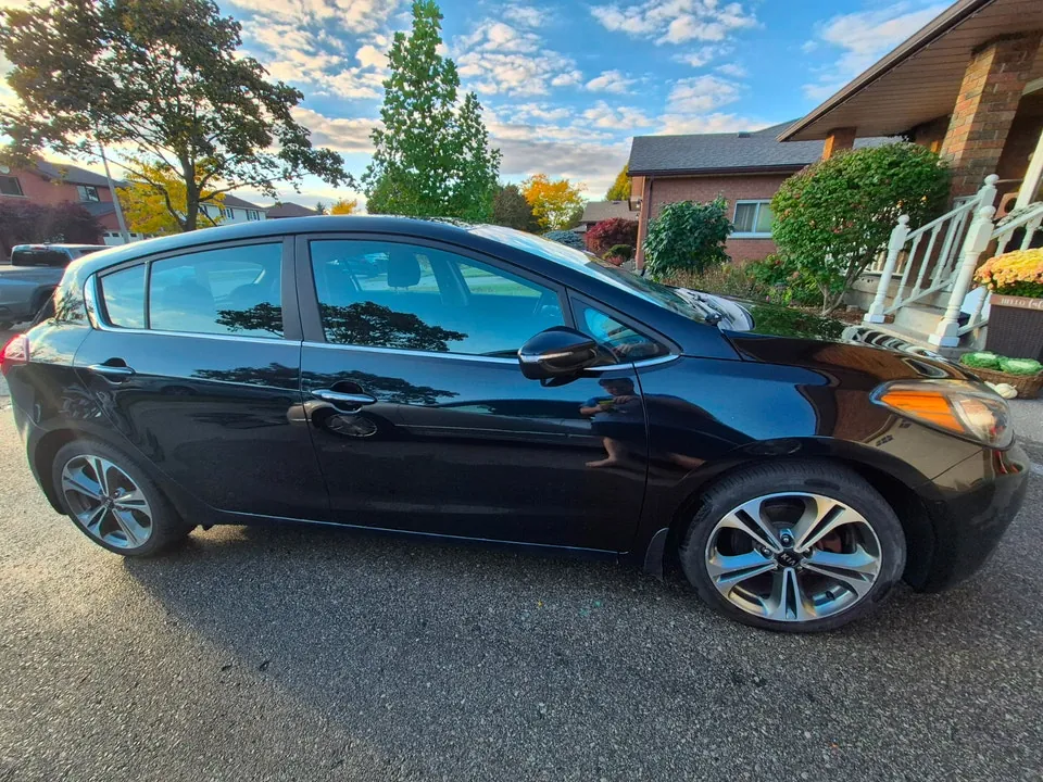 Kia Forte5 2016 photo 3