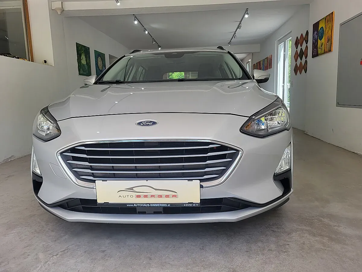 Ford Focus 2020 photo 2