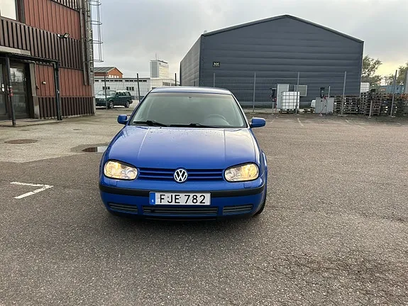 Volkswagen Golf 1999 photo 2