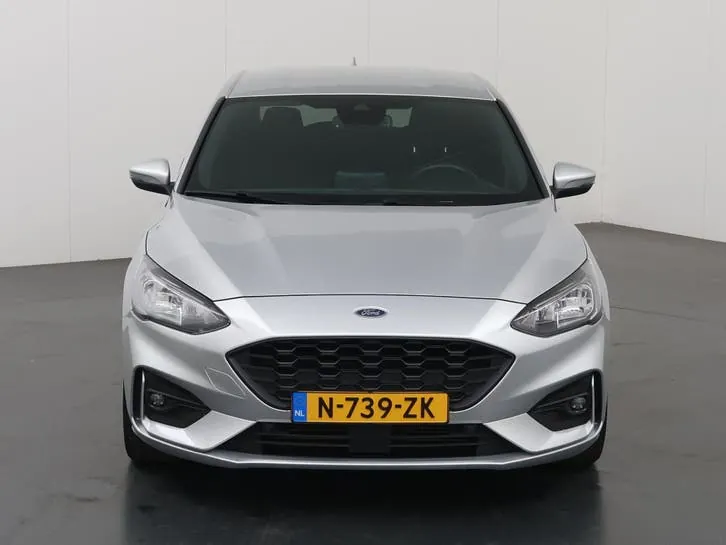 Ford Focus 2022 photo 3