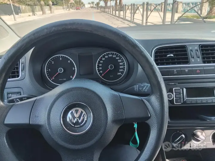 Volkswagen Polo 2013 photo 4