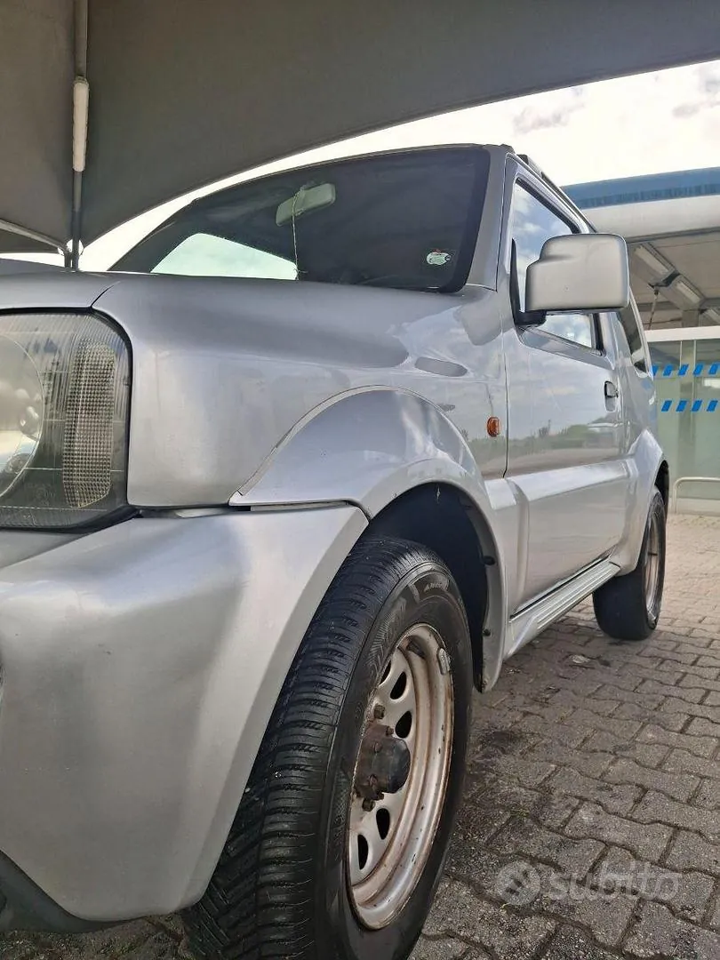 Suzuki Jimny 2006 photo 4