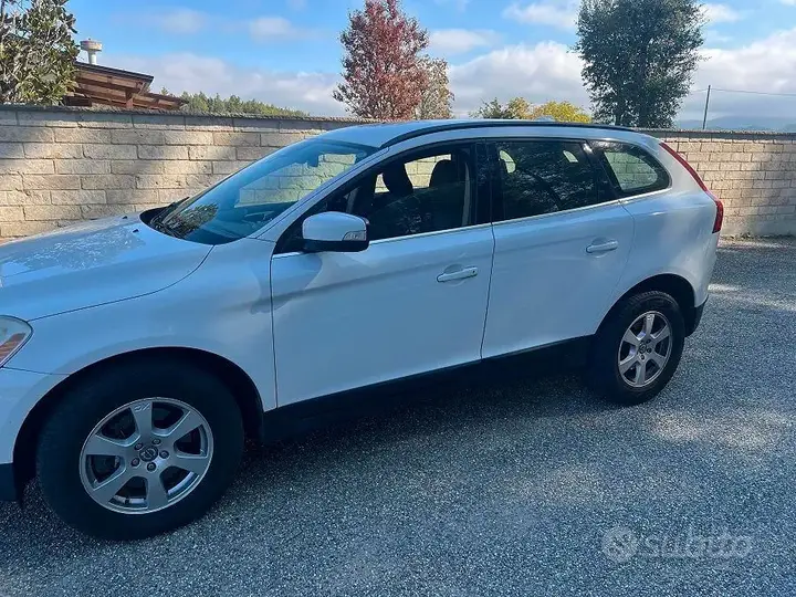 Volvo Xc60 2010 photo 4